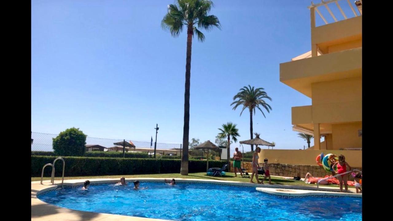 Beachfront Apartment In La Cala De Mijas Exterior photo